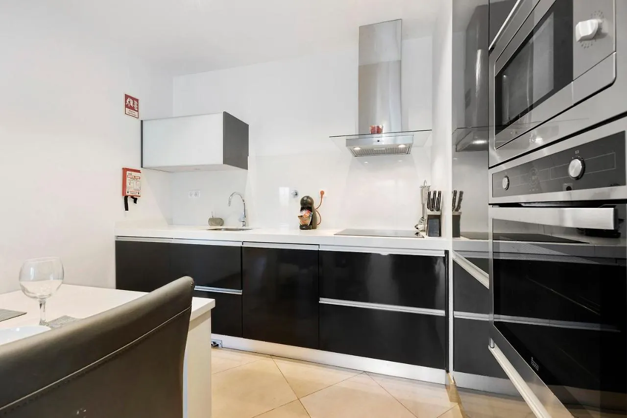 Tourismer F Apartment Lagos 0*,