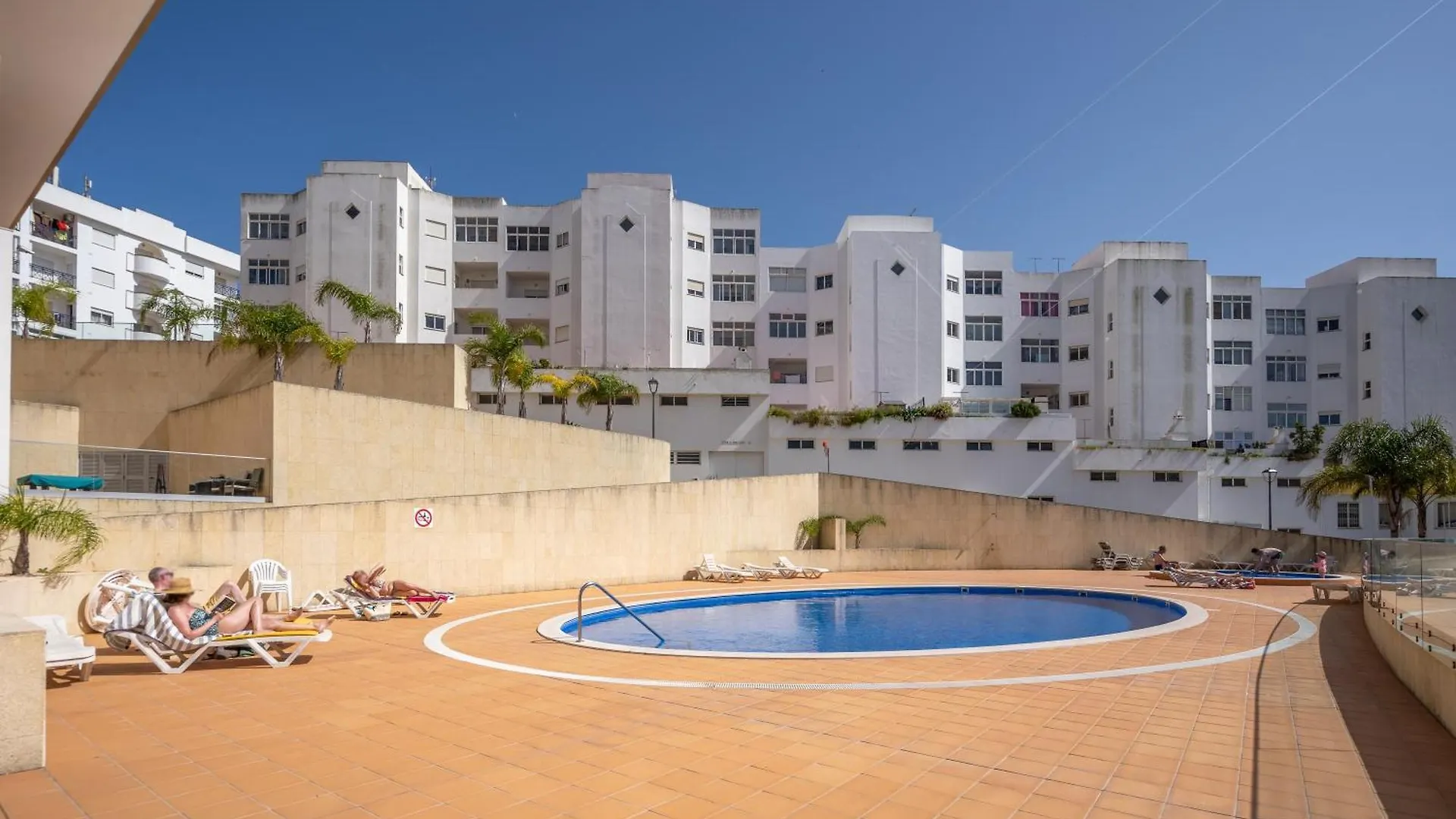 Tourismer F Apartment Lagos 0*,